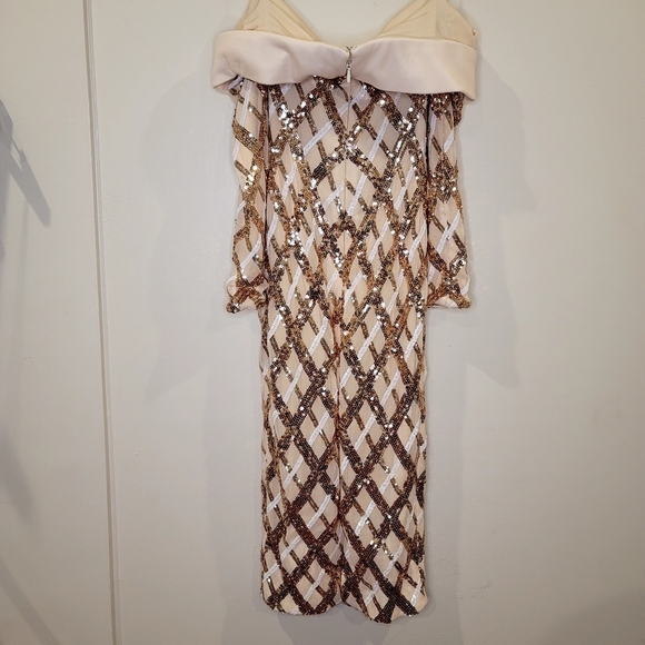 ​NWOT Dress the Population Gold Sequin Cocktail Midi Off Shoulder NYE Event Xs - Picture 5 of 15